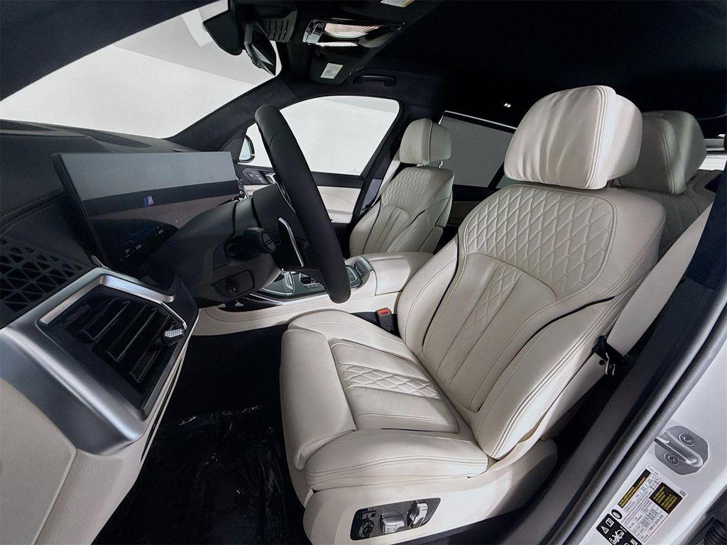 new 2026 BMW X7 car, priced at $123,105