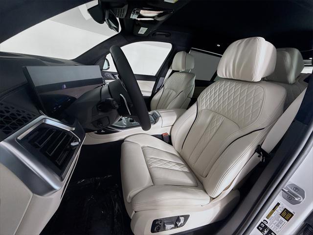new 2026 BMW X7 car, priced at $123,105