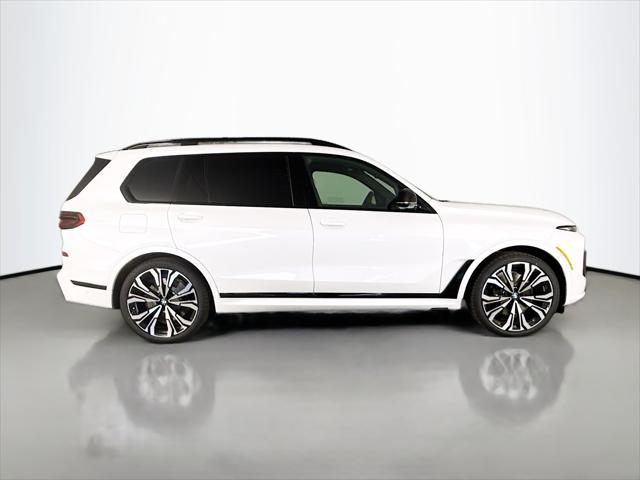 new 2026 BMW X7 car, priced at $123,105