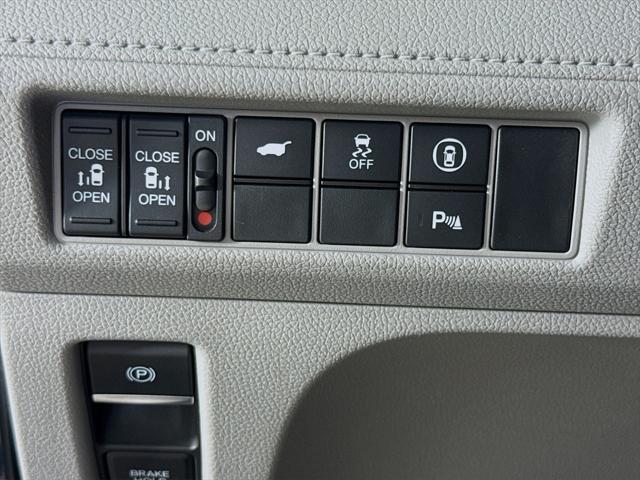 used 2022 Honda Odyssey car, priced at $32,911