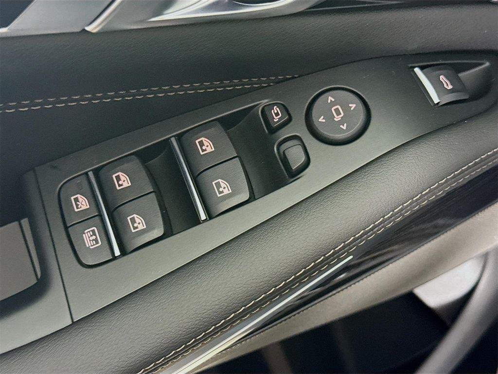 new 2026 BMW X7 car, priced at $102,705
