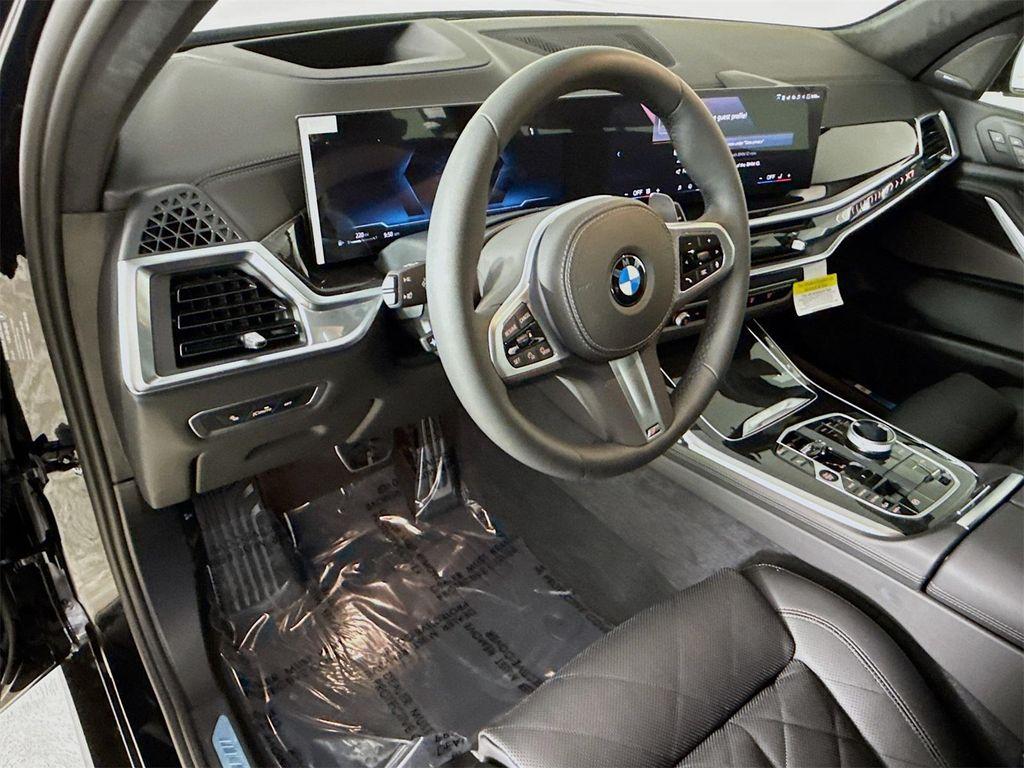 new 2026 BMW X7 car, priced at $102,705