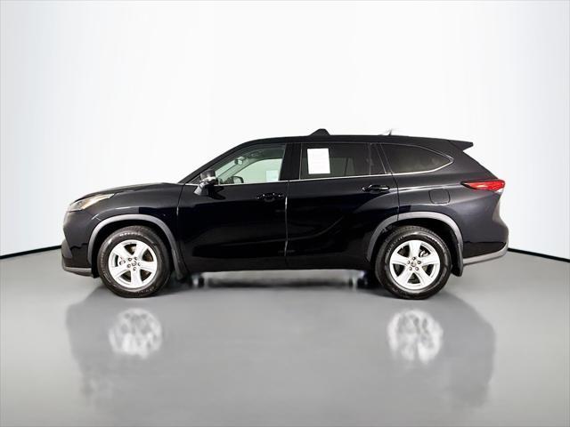 used 2022 Toyota Highlander car, priced at $30,411
