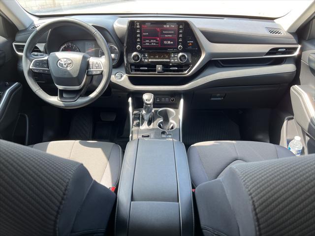 used 2022 Toyota Highlander car, priced at $30,411