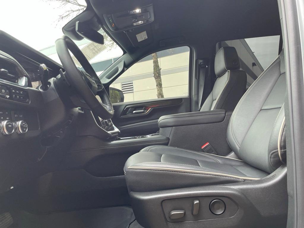 used 2025 GMC Yukon car, priced at $66,842