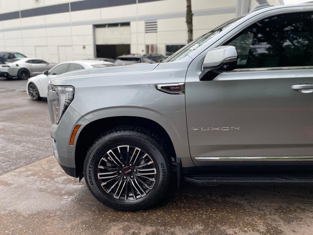 used 2025 GMC Yukon car, priced at $66,842