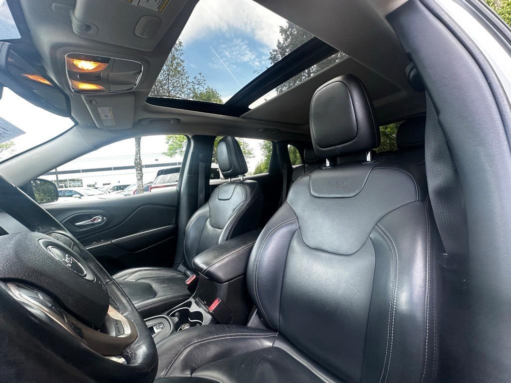 used 2014 Jeep Cherokee car, priced at $12,495