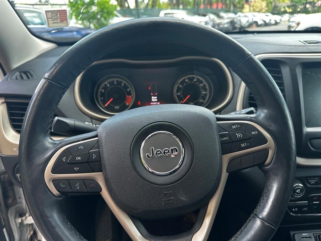 used 2014 Jeep Cherokee car, priced at $12,495