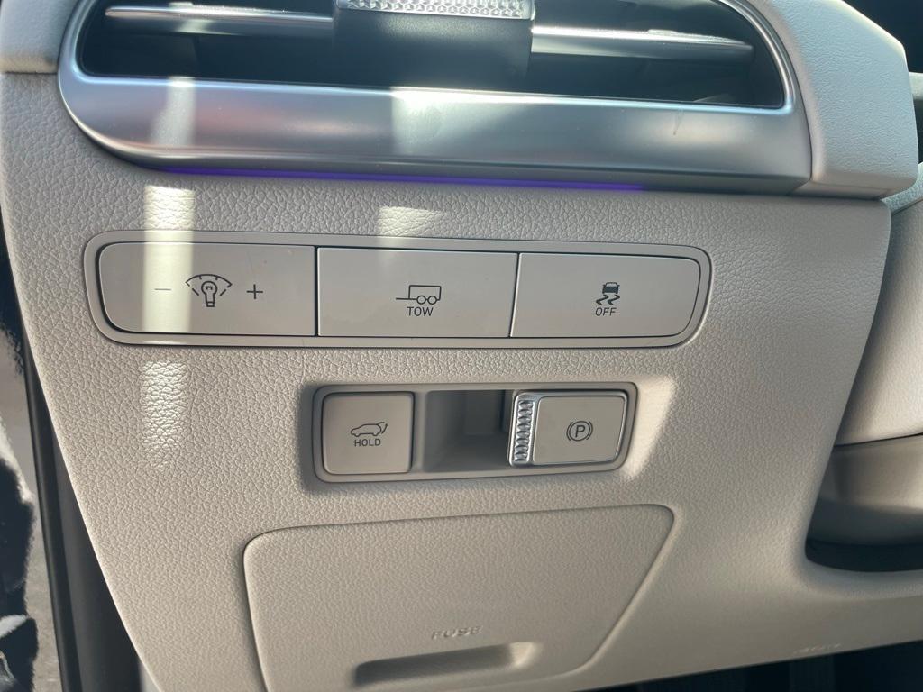 used 2024 Hyundai Palisade car, priced at $44,799