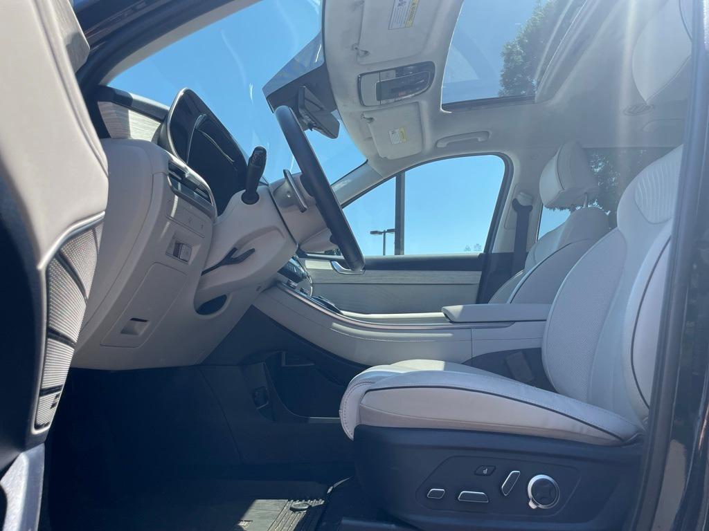 used 2024 Hyundai Palisade car, priced at $44,799