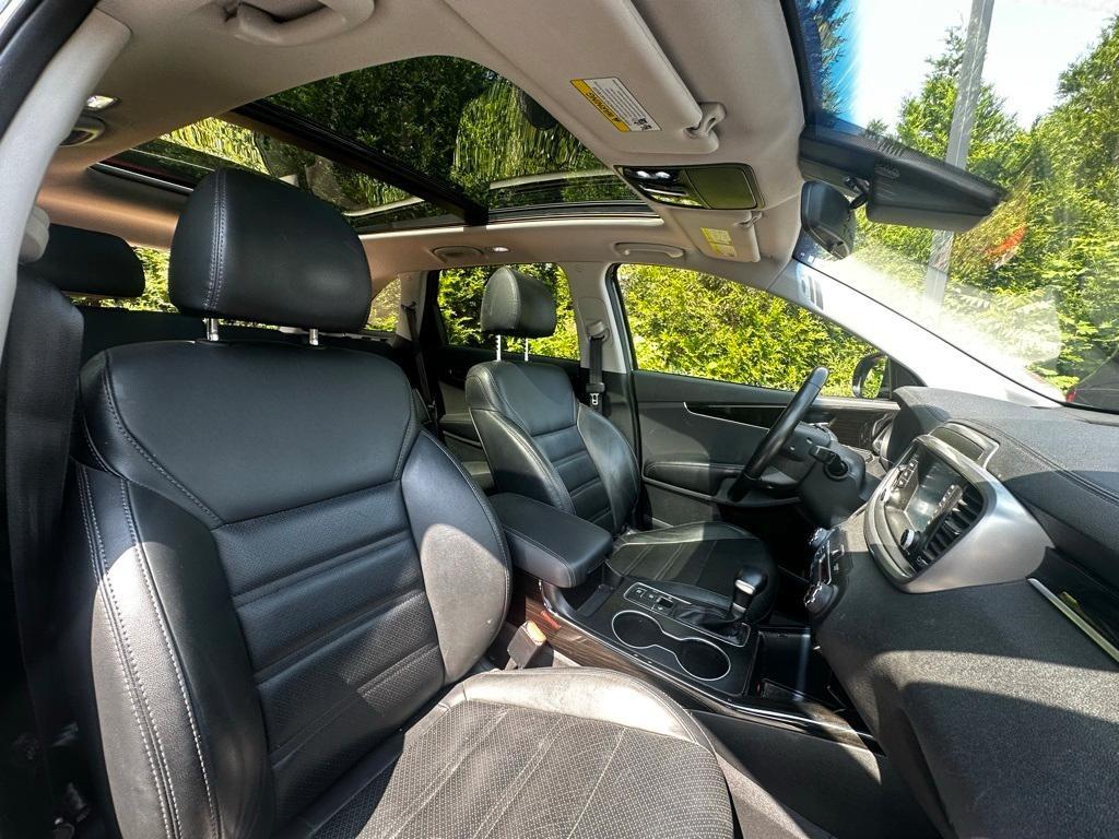 used 2020 Kia Sorento car, priced at $22,999