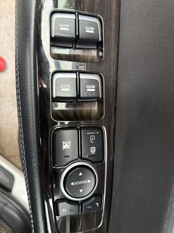 used 2020 Kia Sorento car, priced at $17,999