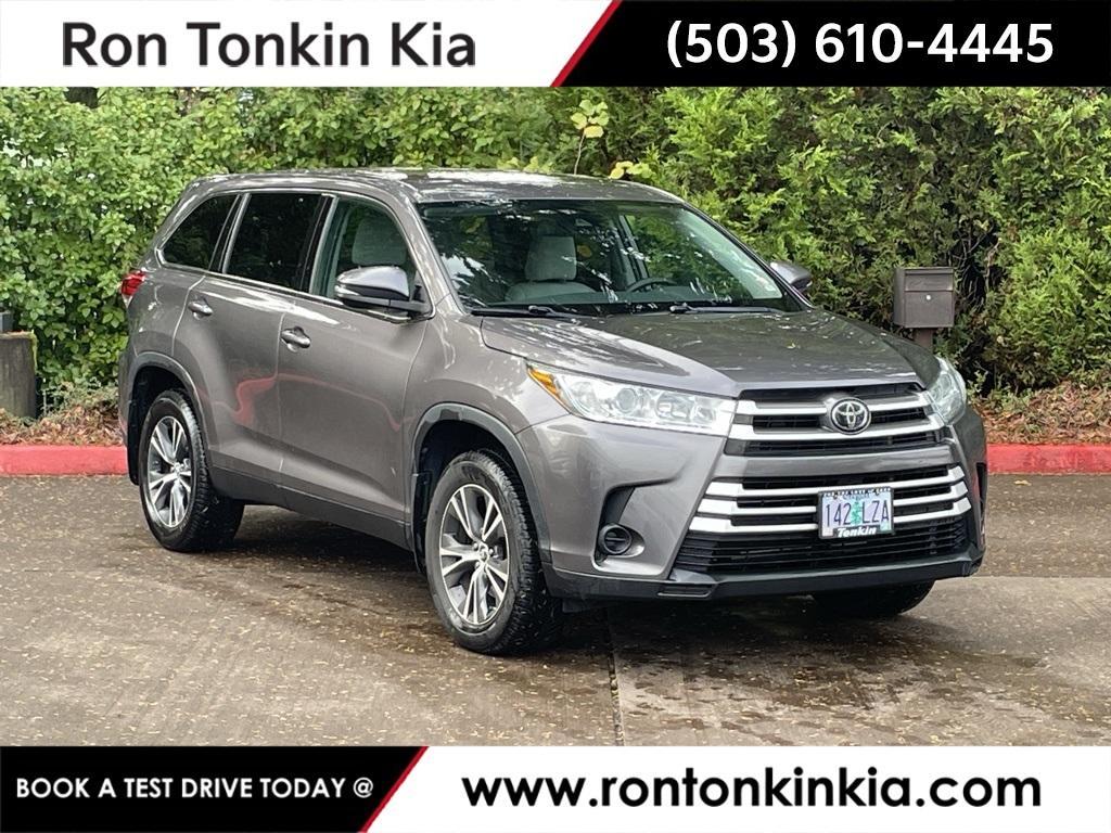 used 2019 Toyota Highlander car, priced at $24,995