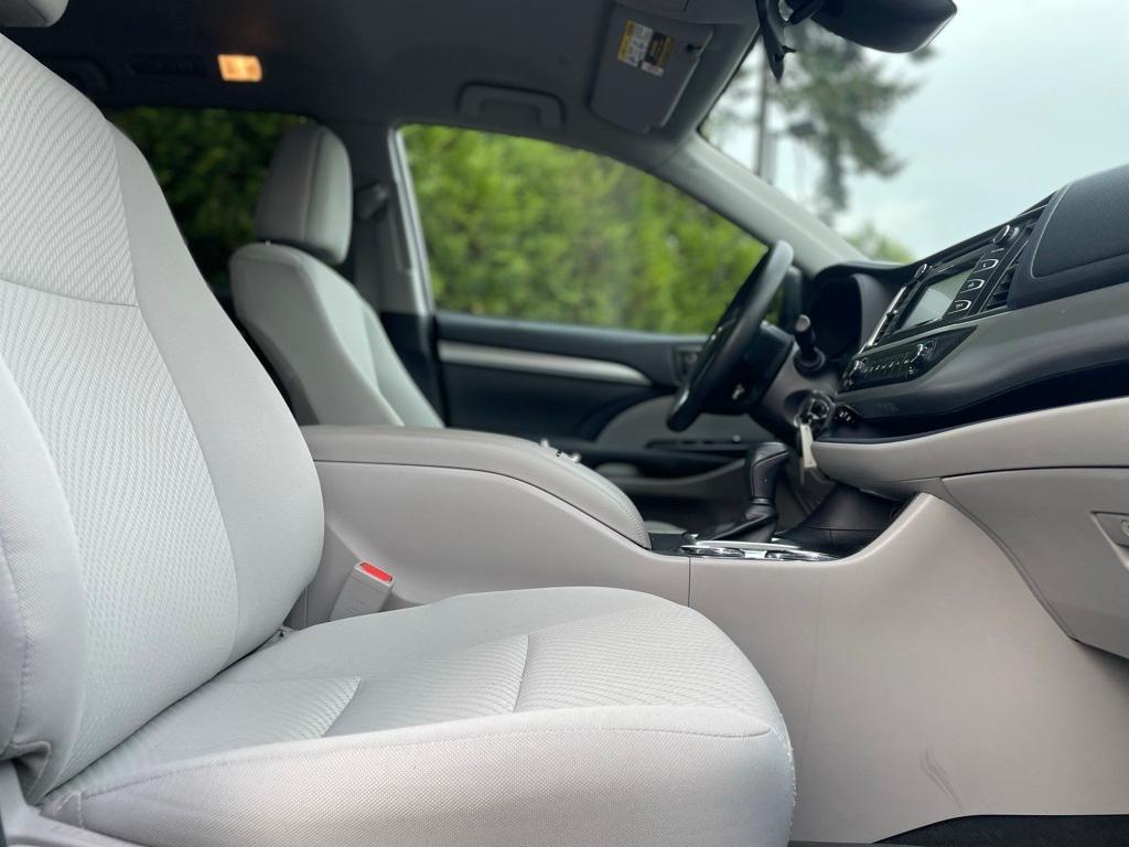 used 2019 Toyota Highlander car, priced at $24,995