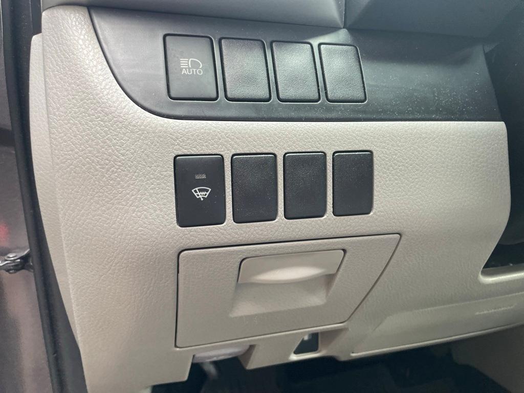 used 2019 Toyota Highlander car, priced at $24,995