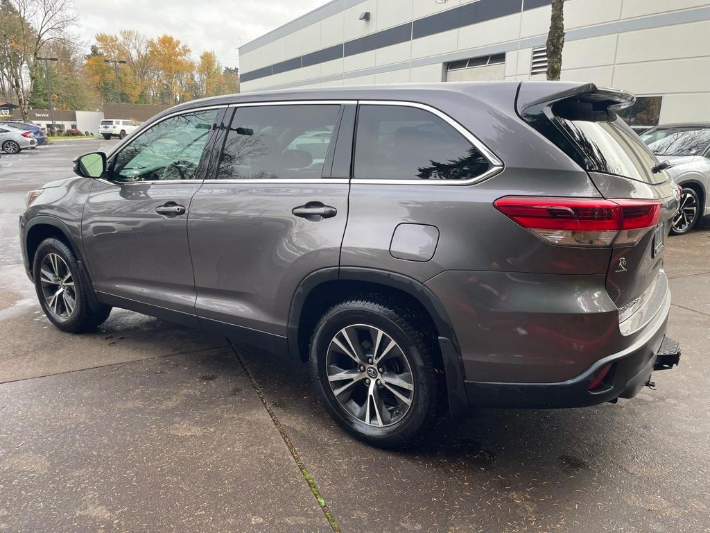 used 2019 Toyota Highlander car, priced at $24,995
