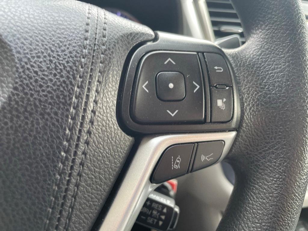 used 2019 Toyota Highlander car, priced at $24,995