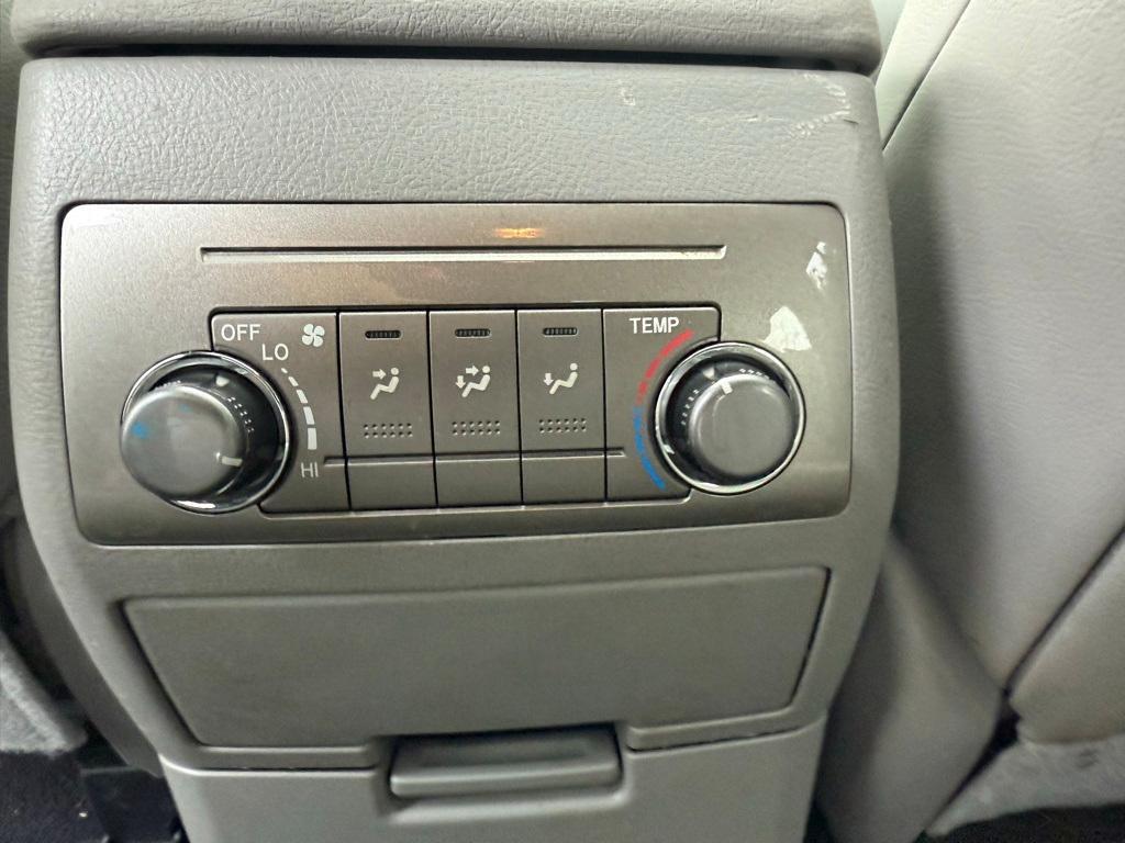 used 2013 Toyota Highlander car, priced at $17,995