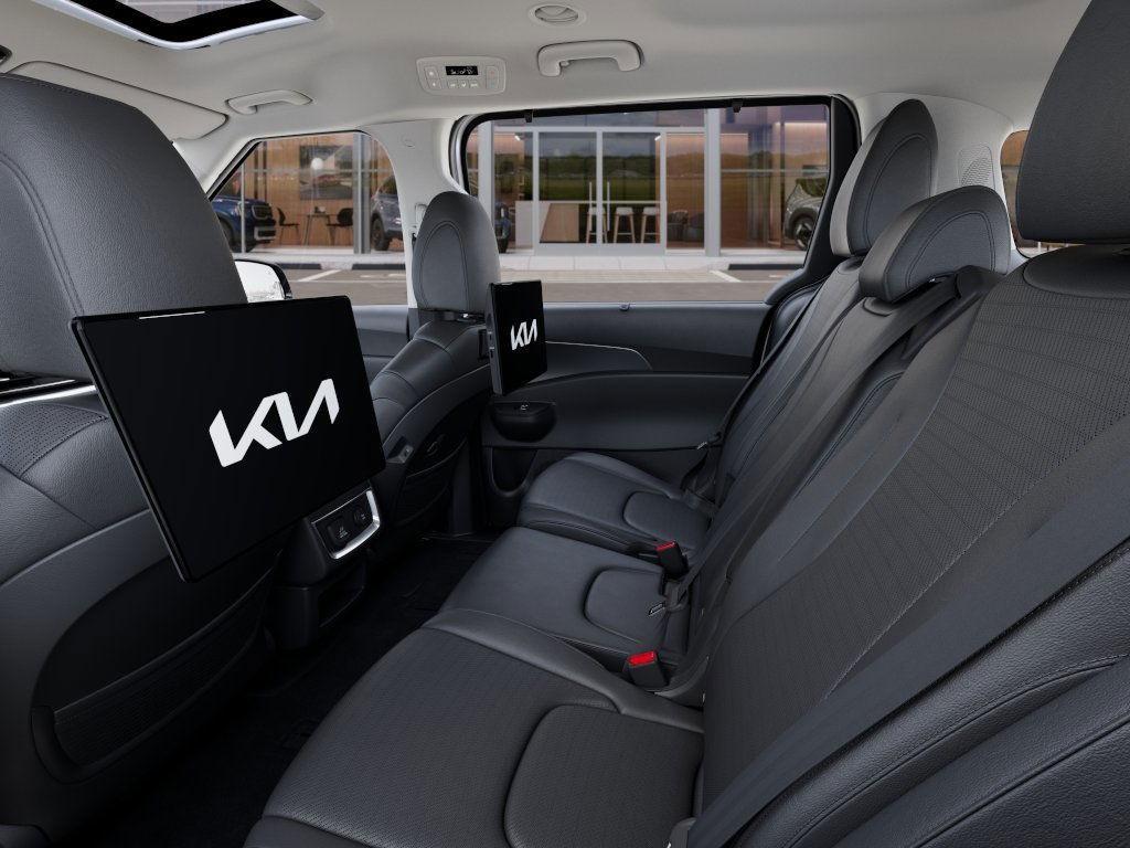 new 2025 Kia Carnival Hybrid car, priced at $53,670