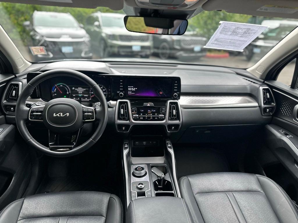 used 2023 Kia Sorento Hybrid car, priced at $31,986