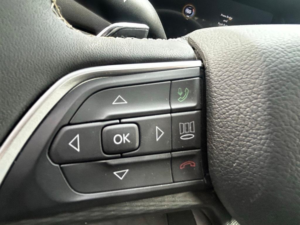 used 2024 Jeep Grand Cherokee car, priced at $36,632