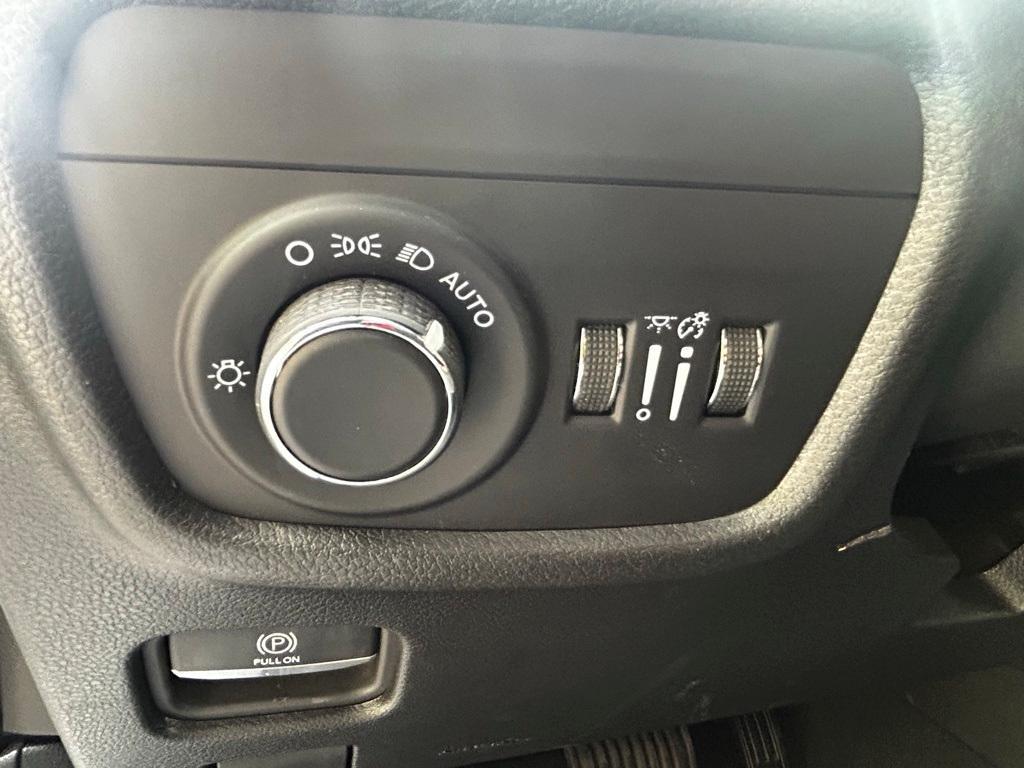 used 2024 Jeep Grand Cherokee car, priced at $36,632