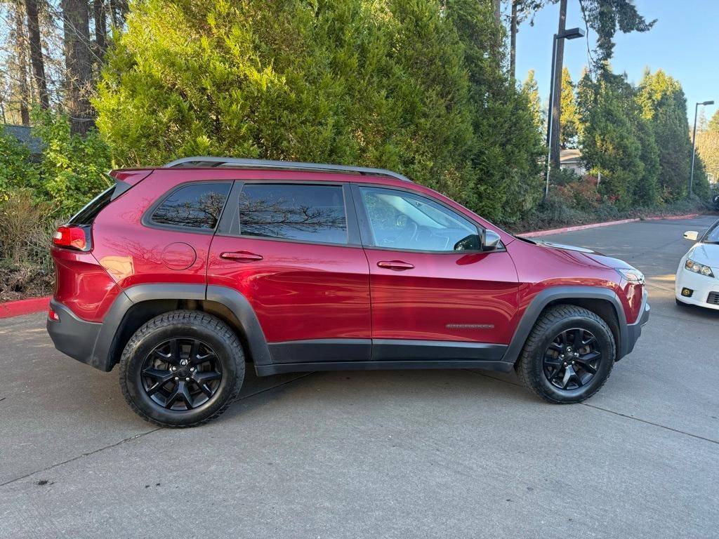 used 2014 Jeep Cherokee car, priced at $15,495