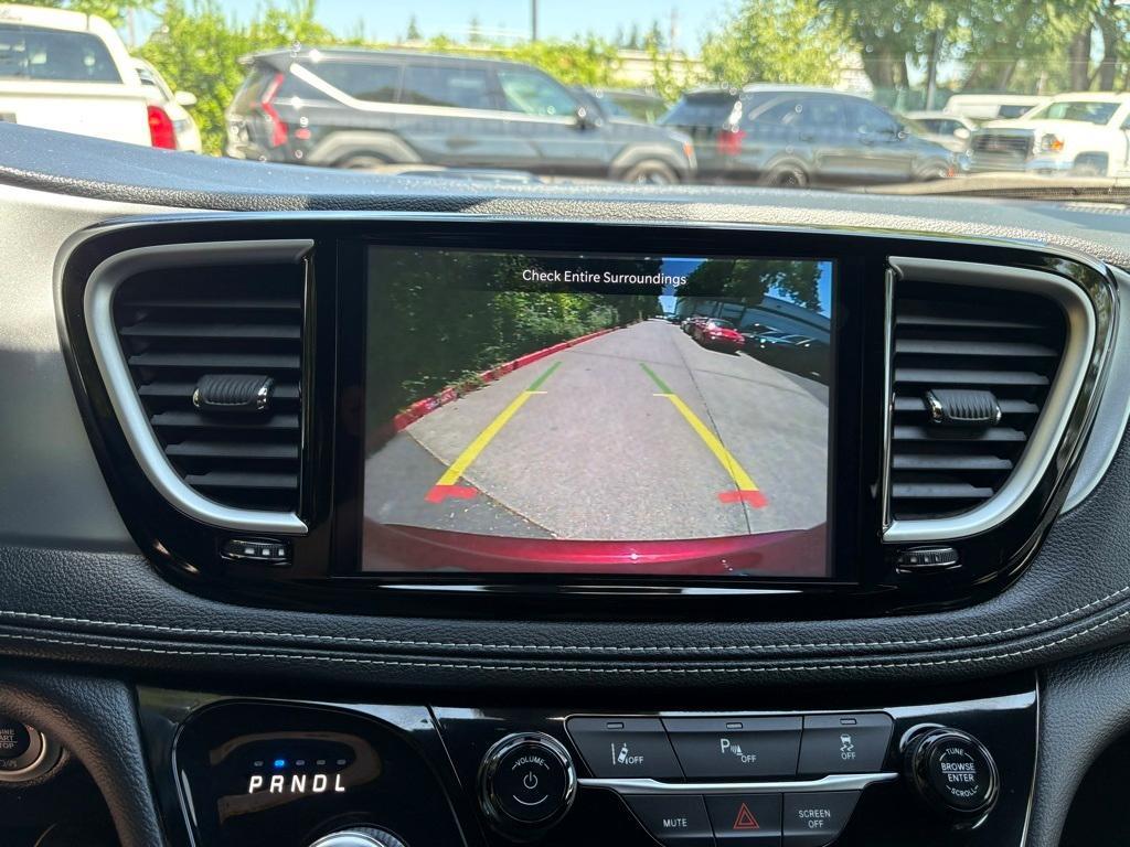 used 2021 Chrysler Pacifica Hybrid car, priced at $27,999