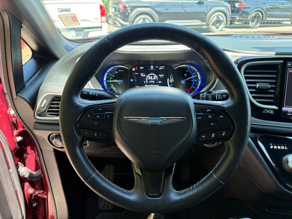 used 2021 Chrysler Pacifica Hybrid car, priced at $27,999
