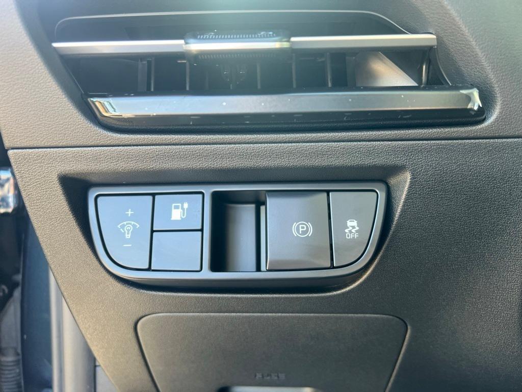used 2024 Kia EV6 car, priced at $32,999