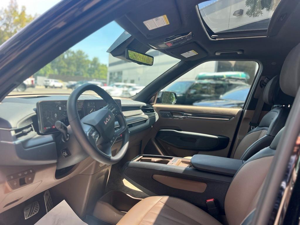 used 2024 Kia EV9 car, priced at $57,999