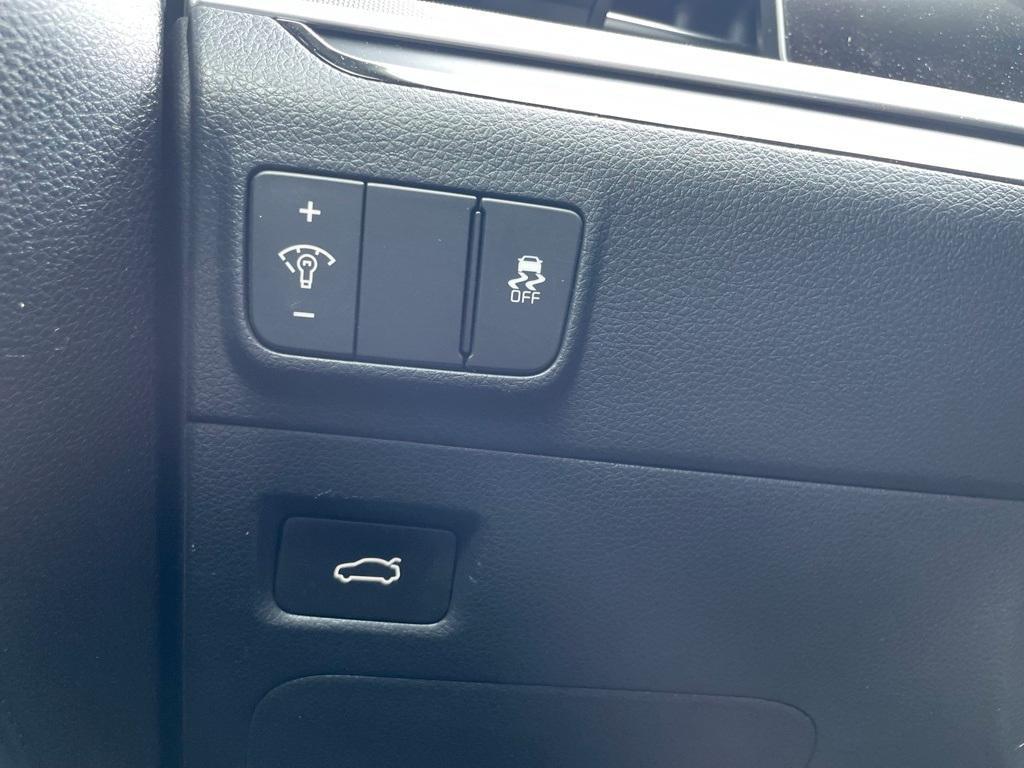 used 2025 Kia K5 car, priced at $22,632