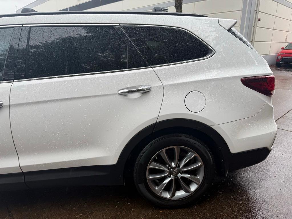 used 2017 Hyundai Santa Fe car, priced at $13,999