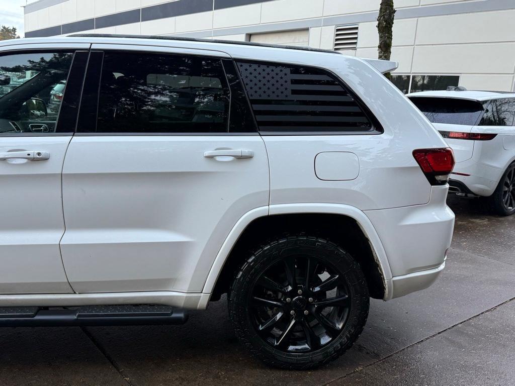 used 2018 Jeep Grand Cherokee car, priced at $17,795