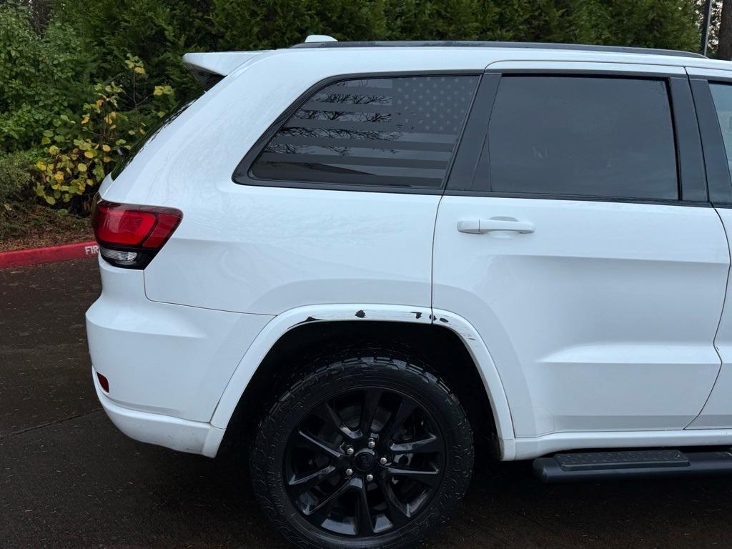used 2018 Jeep Grand Cherokee car, priced at $17,795