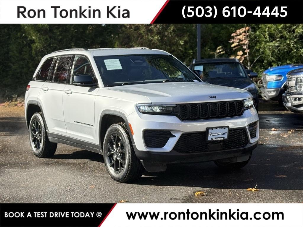 used 2024 Jeep Grand Cherokee car, priced at $29,499