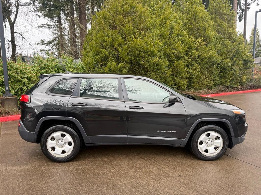 used 2014 Jeep Cherokee car, priced at $9,995