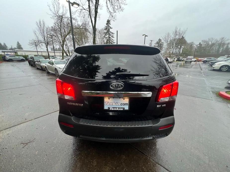 used 2013 Kia Sorento car, priced at $12,999