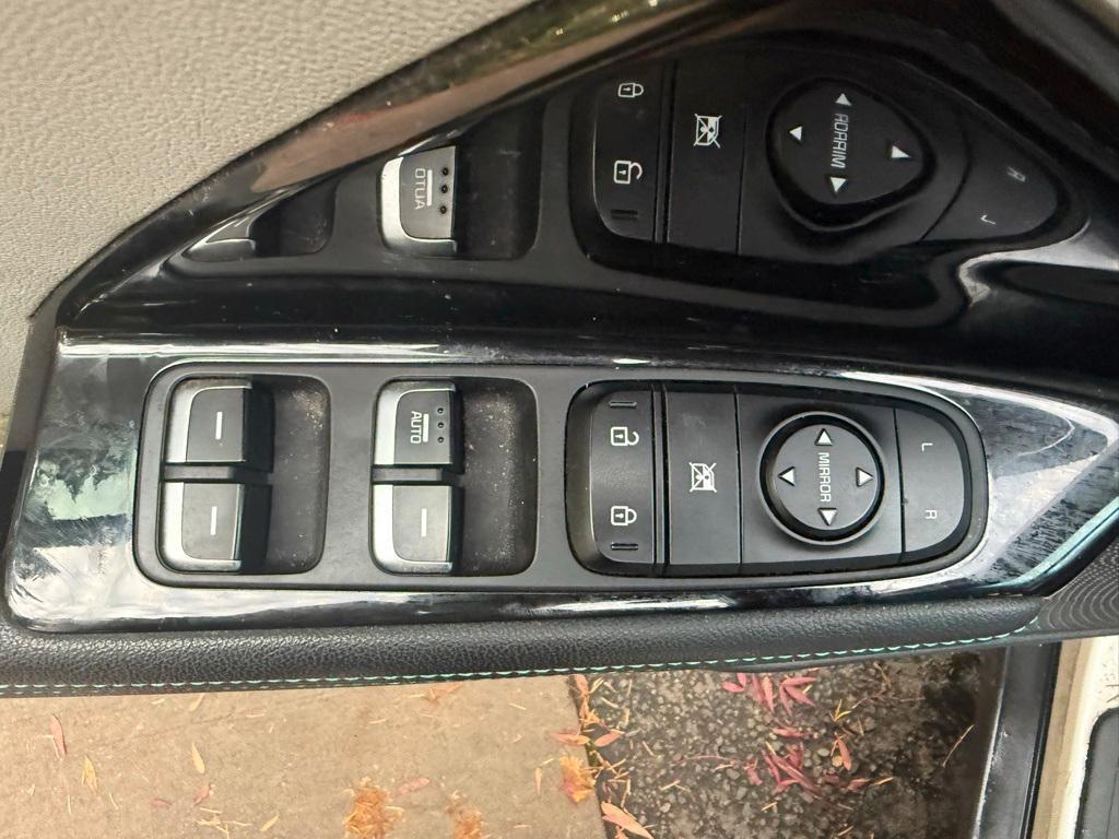 used 2022 Kia Niro Plug-In Hybrid car, priced at $20,764