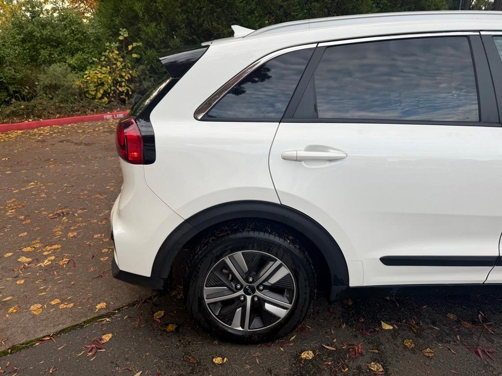 used 2022 Kia Niro Plug-In Hybrid car, priced at $20,764