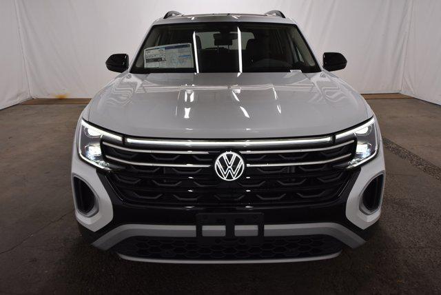 new 2024 Volkswagen Atlas car, priced at $49,540