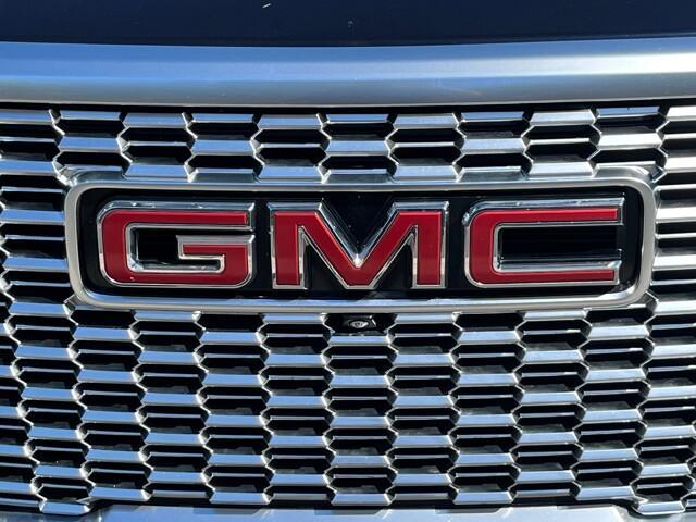 used 2022 GMC Yukon XL car, priced at $54,985