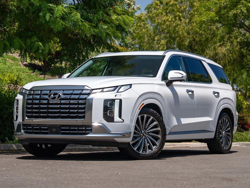 used 2024 Hyundai Palisade car, priced at $46,900