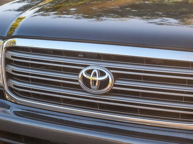 used 2005 Toyota Land Cruiser car, priced at $21,985
