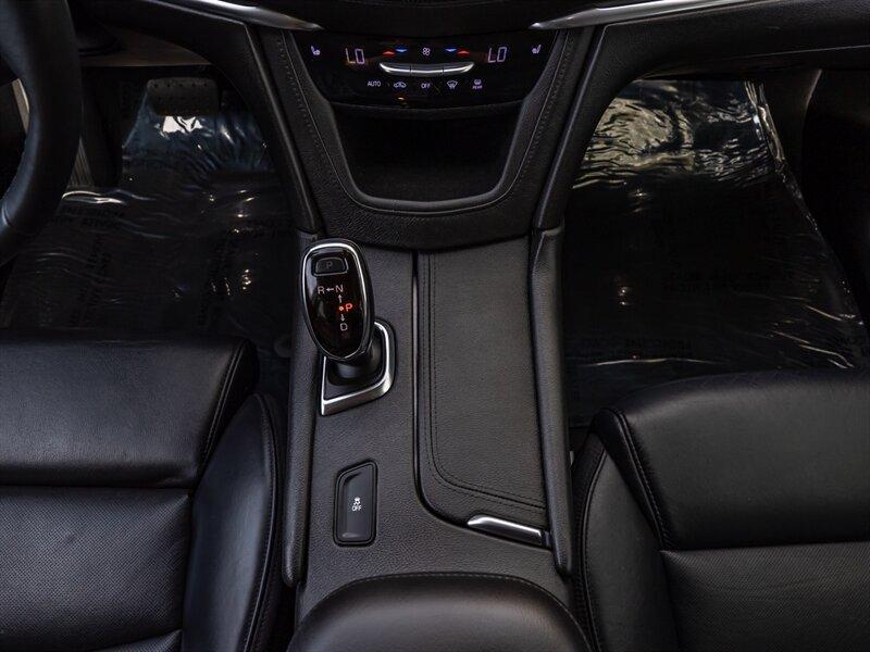 used 2017 Cadillac XT5 car, priced at $19,885