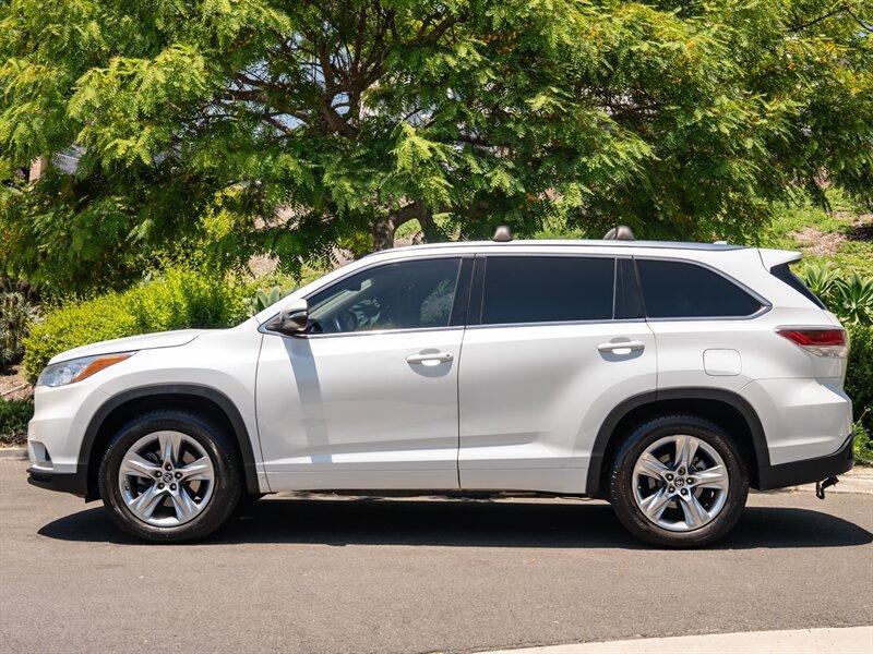 used 2016 Toyota Highlander car, priced at $21,985