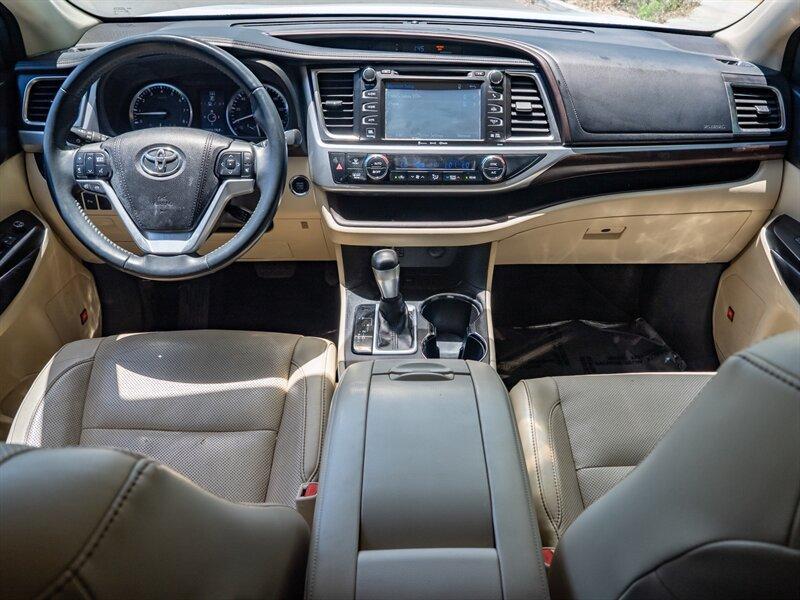 used 2016 Toyota Highlander car, priced at $21,985