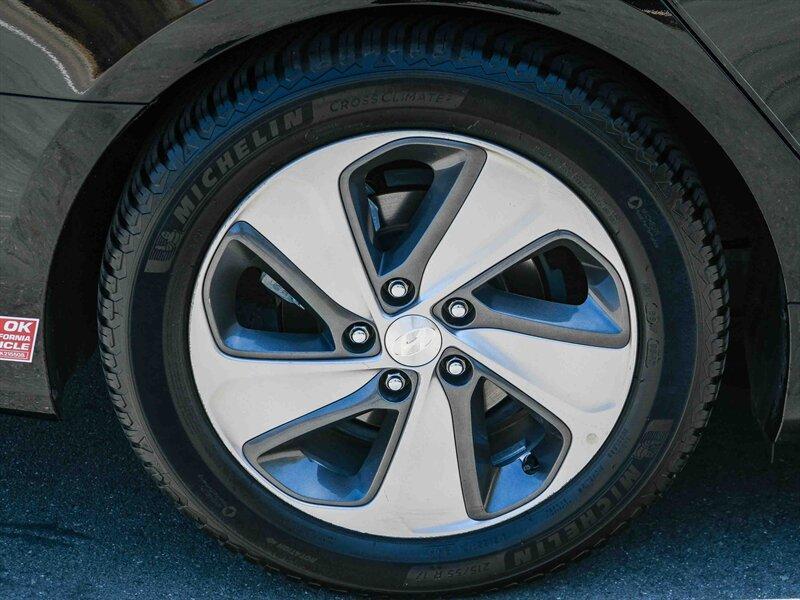 used 2017 Hyundai Sonata Plug-In Hybrid car, priced at $15,985