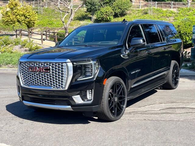 used 2022 GMC Yukon XL car, priced at $54,985