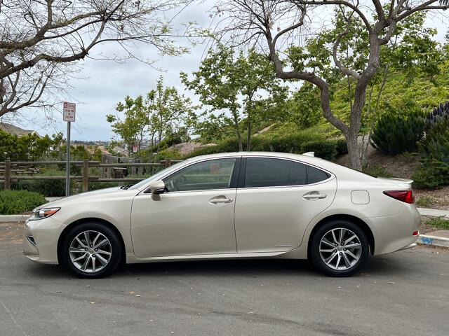 used 2016 Lexus ES 300h car, priced at $21,485